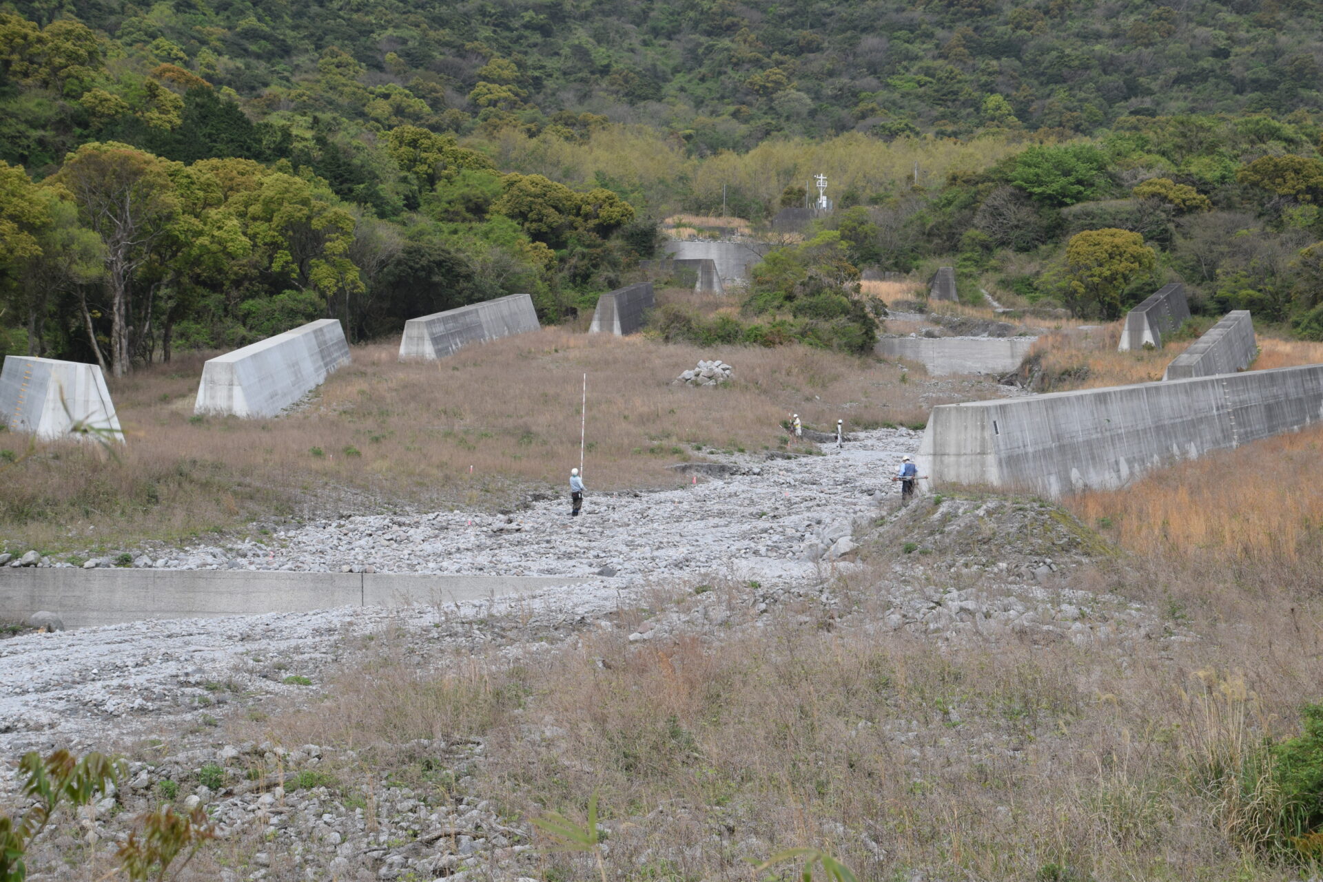 治山実施設計業務 安中温泉岳地区１渓ほか